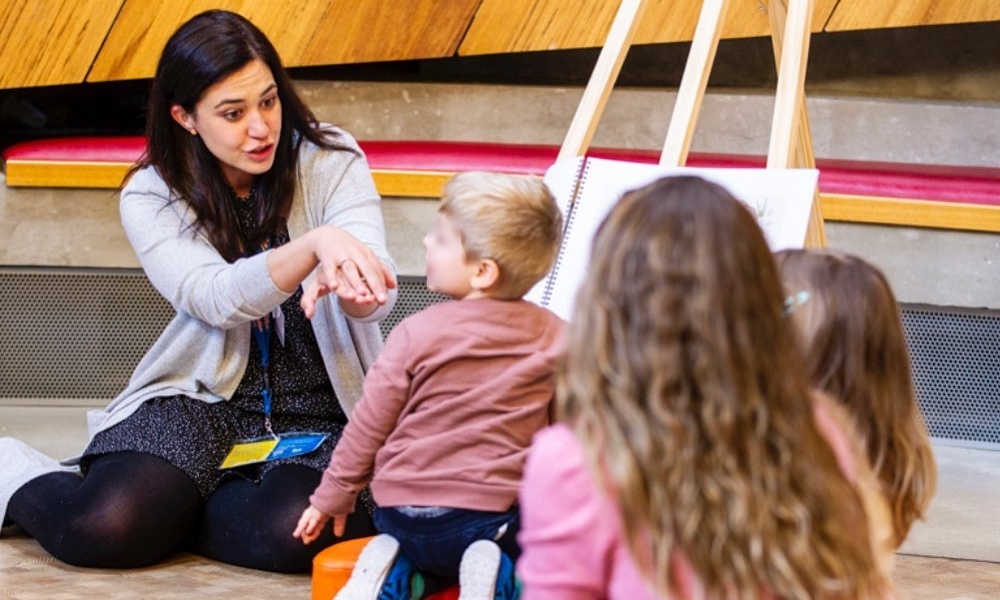 Bringing Auslan into the classroom